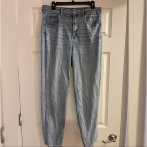 AE Straight Fit Jeans